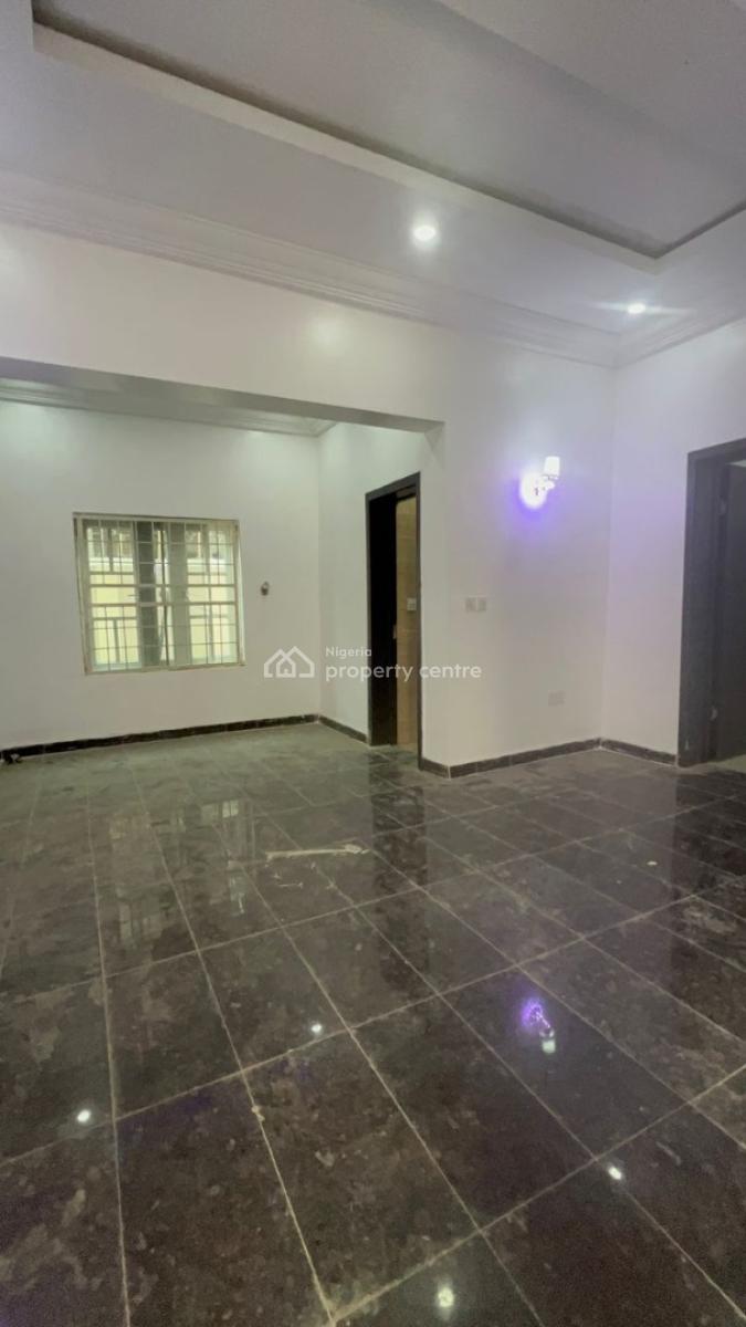 a Very Good & Serviced 2-bedroom Flat + 1bq, Jahi, Abuja, Flat / Apartment for Rent