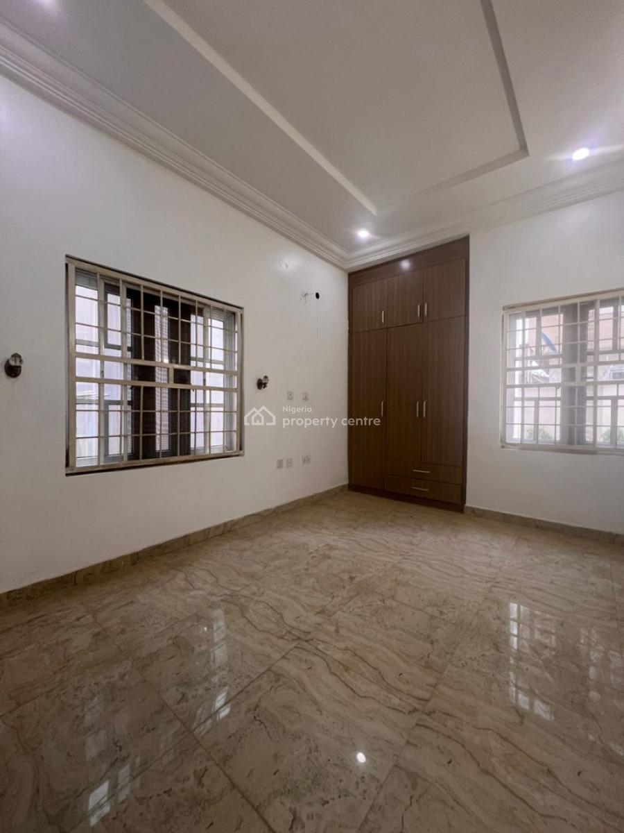 a Very Good & Serviced 2-bedroom Flat + 1bq, Jahi, Abuja, Flat / Apartment for Rent