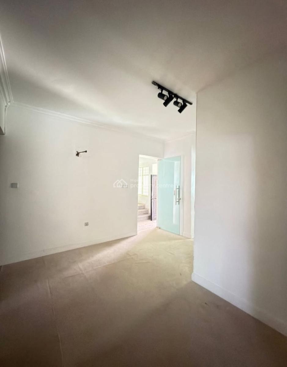 Maintained 4 Bedroom Terraced Duplex, Lekki Phase 1, Lekki, Lagos, Terraced Duplex for Rent