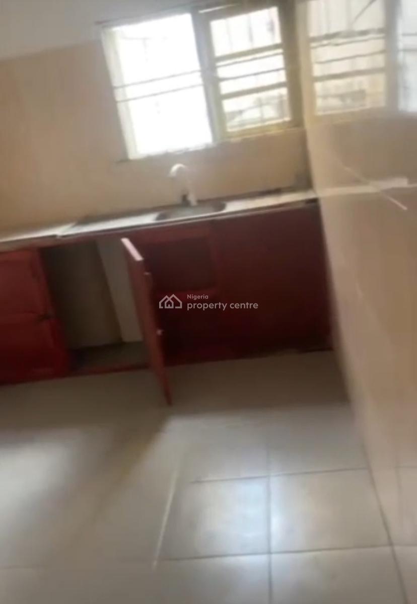 3 Bedroom Flat Upstairs, Medina, Gbagada, Lagos, House for Rent