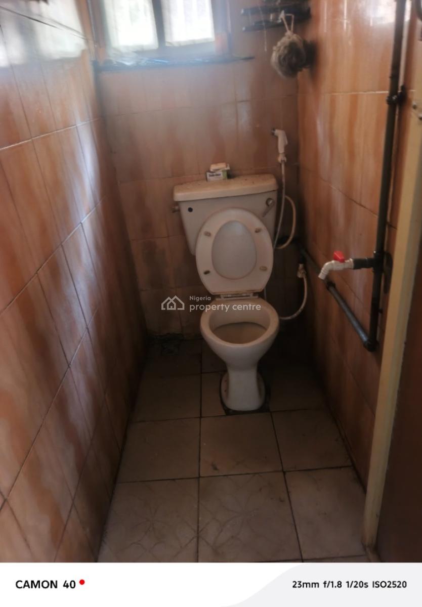 2 Bed Room Flat in Kilo Surulere, By Nnobi Street, Kilo, Surulere, Lagos, Flat / Apartment for Rent