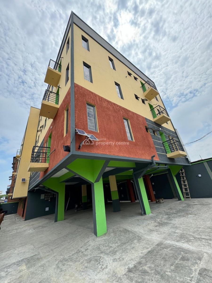 Lovely Built 3 Bedroom Apartment with Bq, Yaba, Lagos, Flat / Apartment for Sale