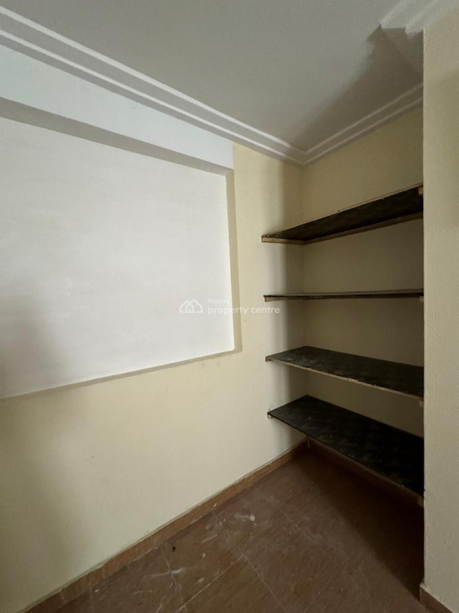 Lovely Built 3 Bedroom Apartment with Bq, Yaba, Lagos, Flat / Apartment for Sale