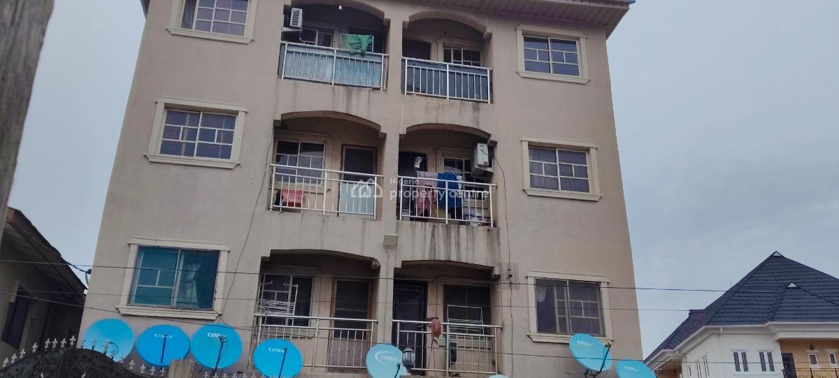 Block of Six Off 3 Bedroom Flat, Surulere, Lagos, House for Sale