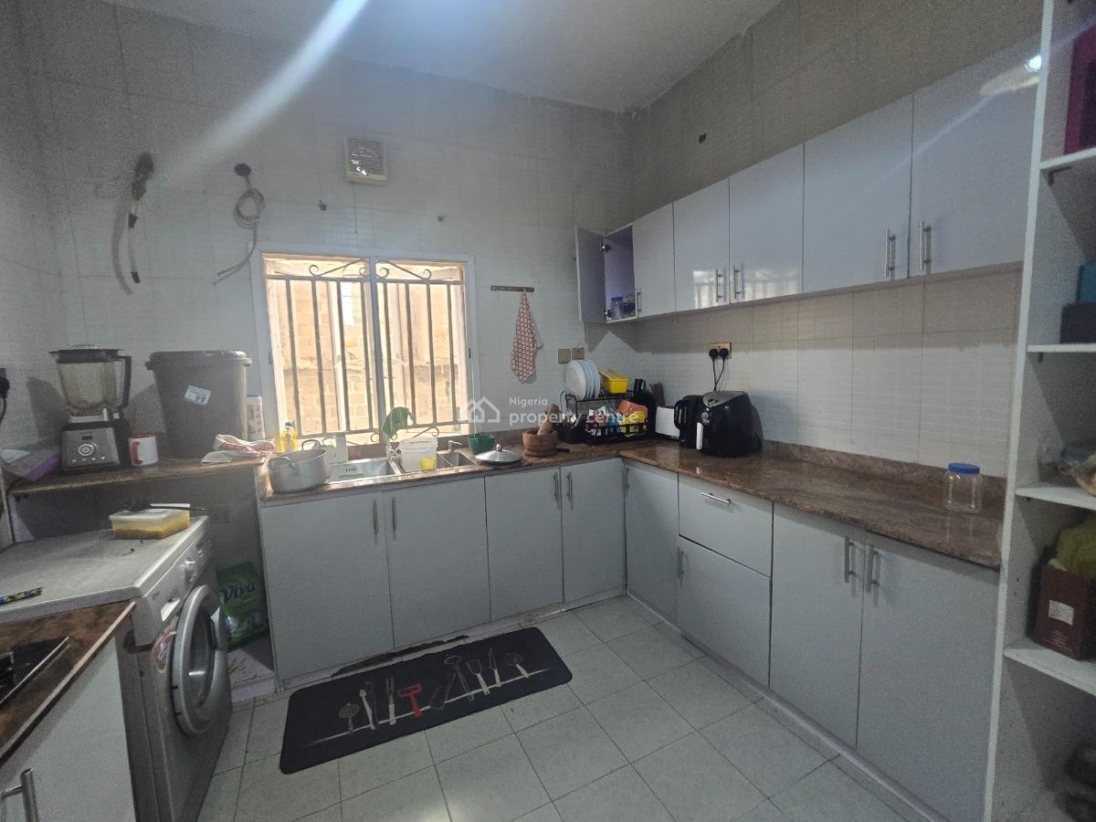 Spacious & Nicely Finished 3 Bedroom Flat with Bq, Peninsula Garden Estate, Ajah, Lagos, Flat / Apartment for Sale