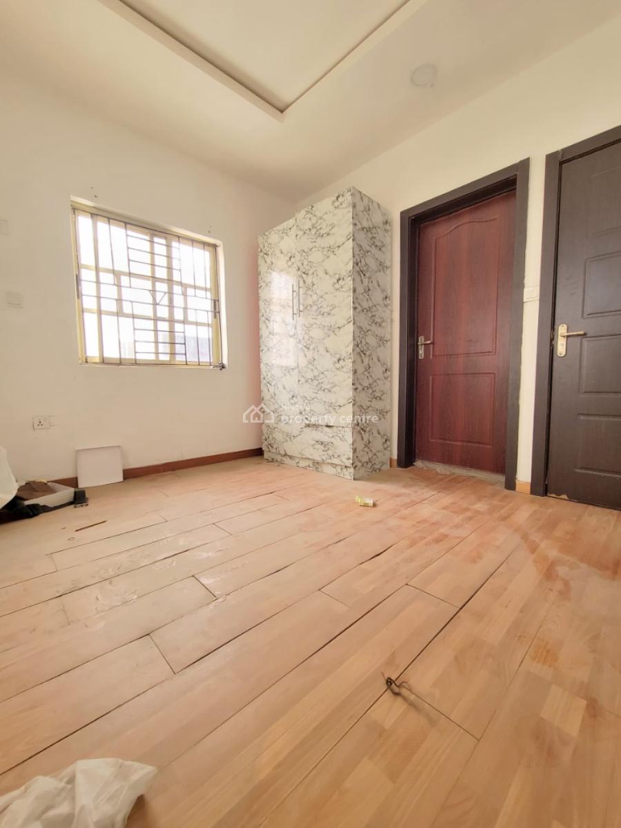 Spacious and Sharp 2 Bedroom Flat, Ologolo, Lekki, Lagos, Flat / Apartment for Rent