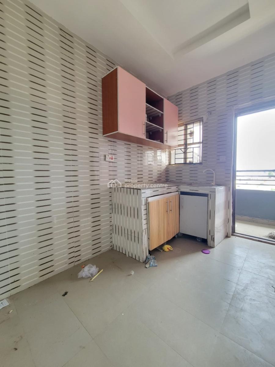 Spacious and Sharp 2 Bedroom Flat, Ologolo, Lekki, Lagos, Flat / Apartment for Rent