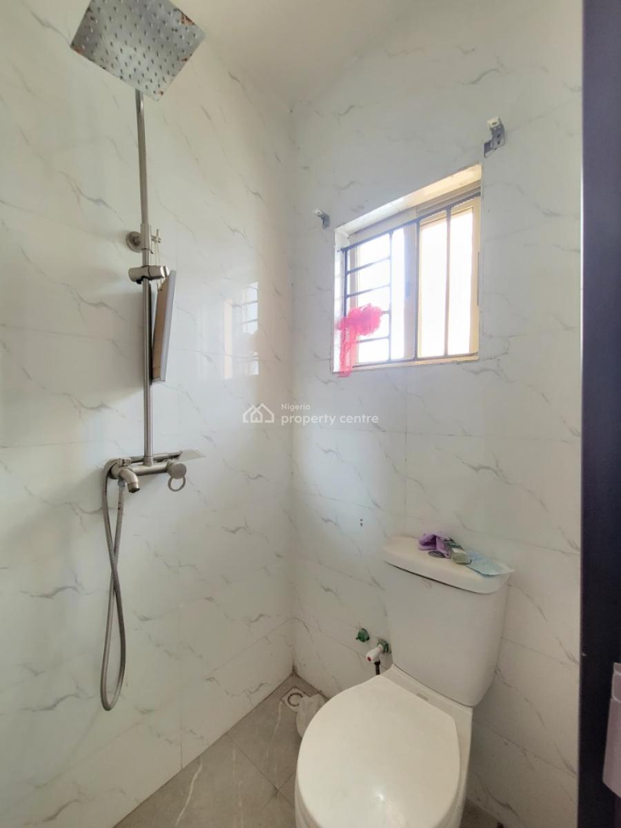 Spacious and Sharp 2 Bedroom Flat, Ologolo, Lekki, Lagos, Flat / Apartment for Rent