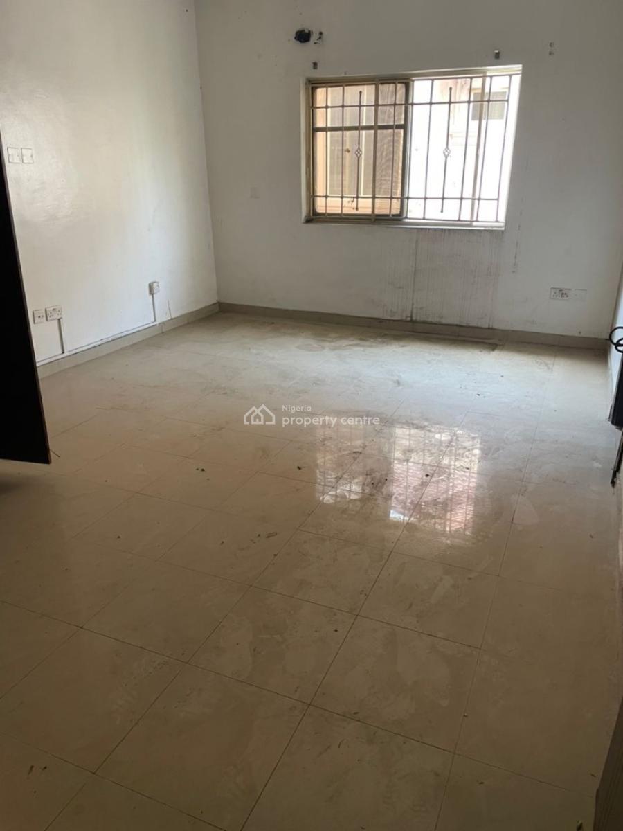 Spacious 3 Bedroom Apartment, Chevron, Lekki Expressway, Lekki, Lagos, Flat / Apartment for Sale