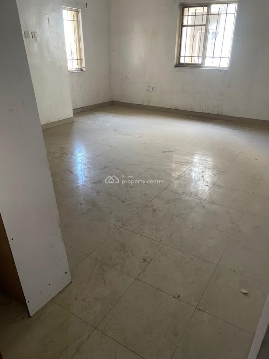 Spacious 3 Bedroom Apartment, Chevron, Lekki Expressway, Lekki, Lagos, Flat / Apartment for Sale