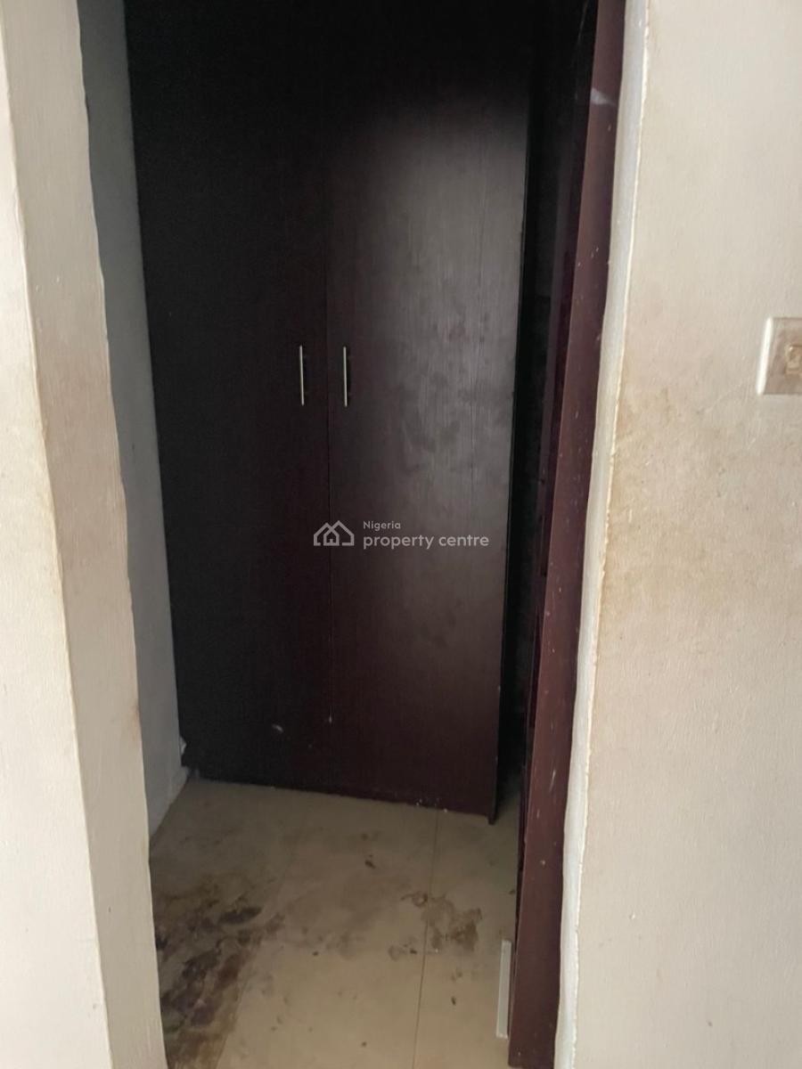 Spacious 3 Bedroom Apartment, Chevron, Lekki Expressway, Lekki, Lagos, Flat / Apartment for Sale