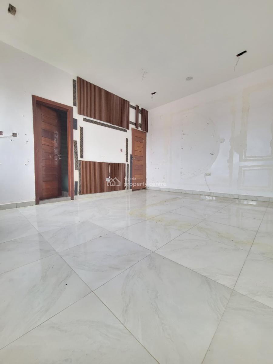 Spacious and Standard 3 Bedroom Apartment, Ologolo, Lekki, Lagos, Flat / Apartment for Rent