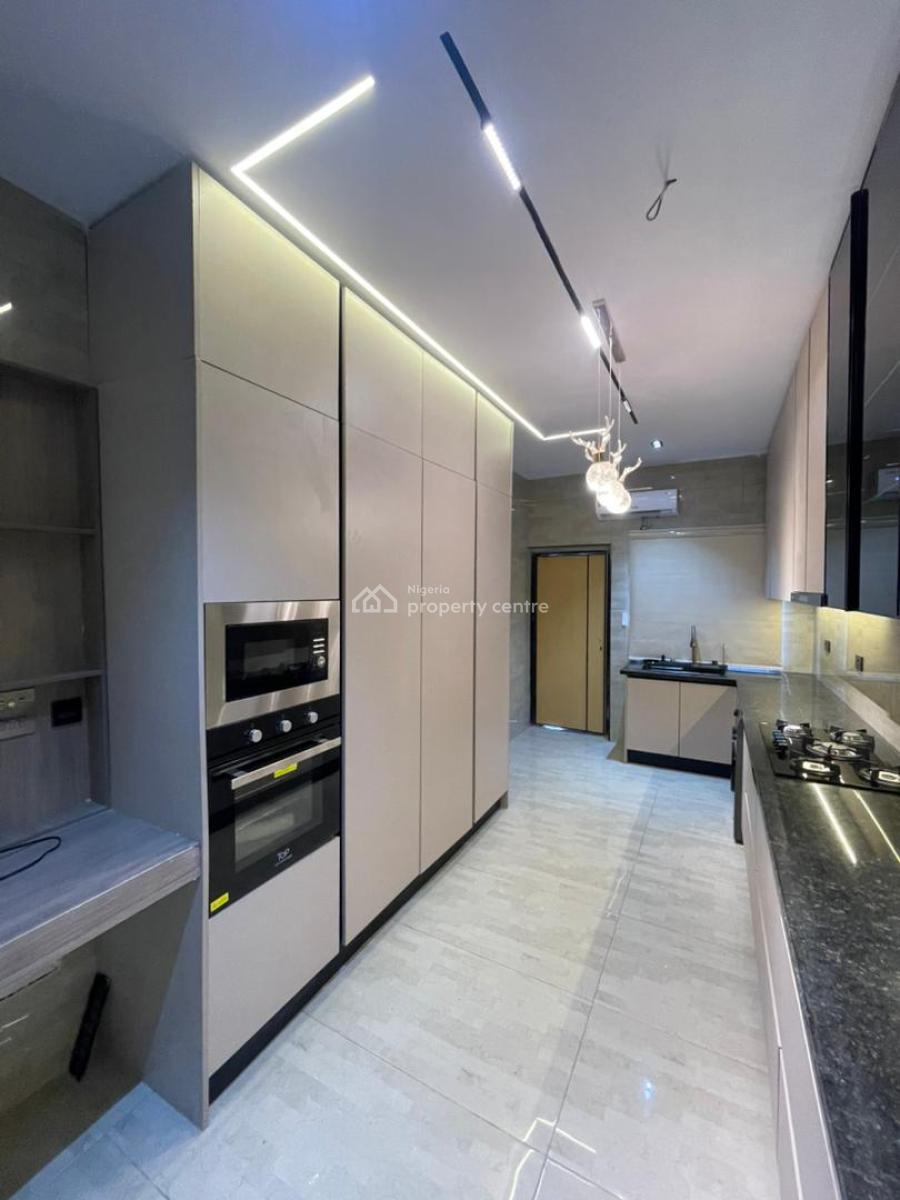 2 Bedroom Apartment, Lekki Phase 1, Lekki, Lagos, Flat / Apartment for Sale