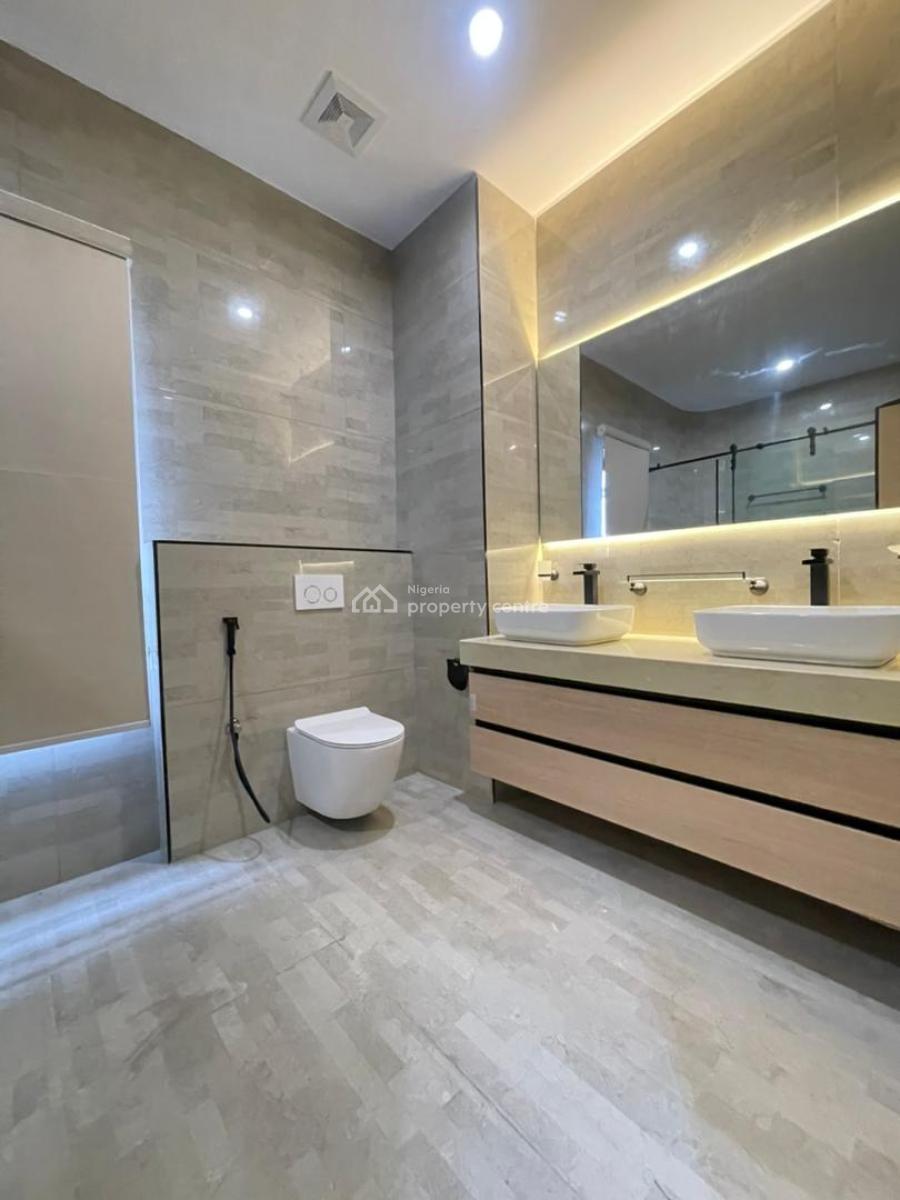 2 Bedroom Apartment, Lekki Phase 1, Lekki, Lagos, Flat / Apartment for Sale