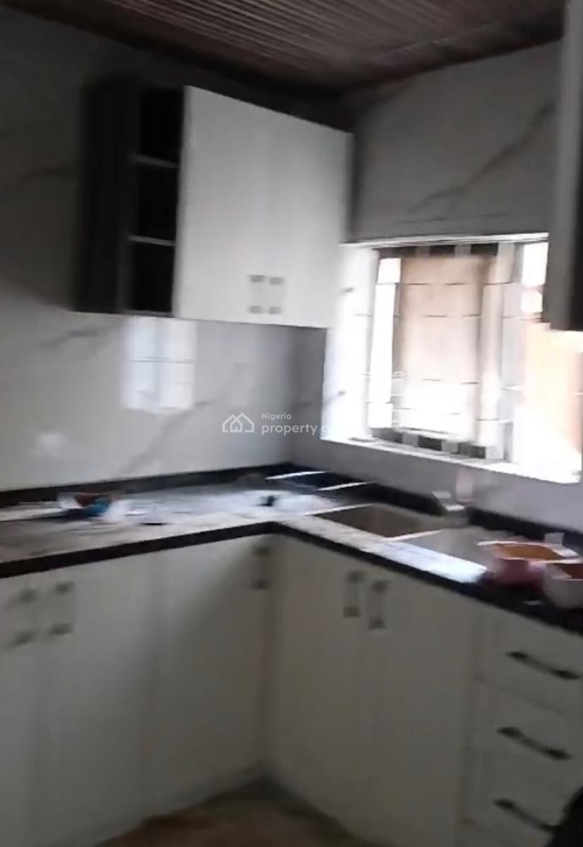 Standard 2 Bedroom Apartment, Area 1, Garki, Abuja, Flat / Apartment for Rent