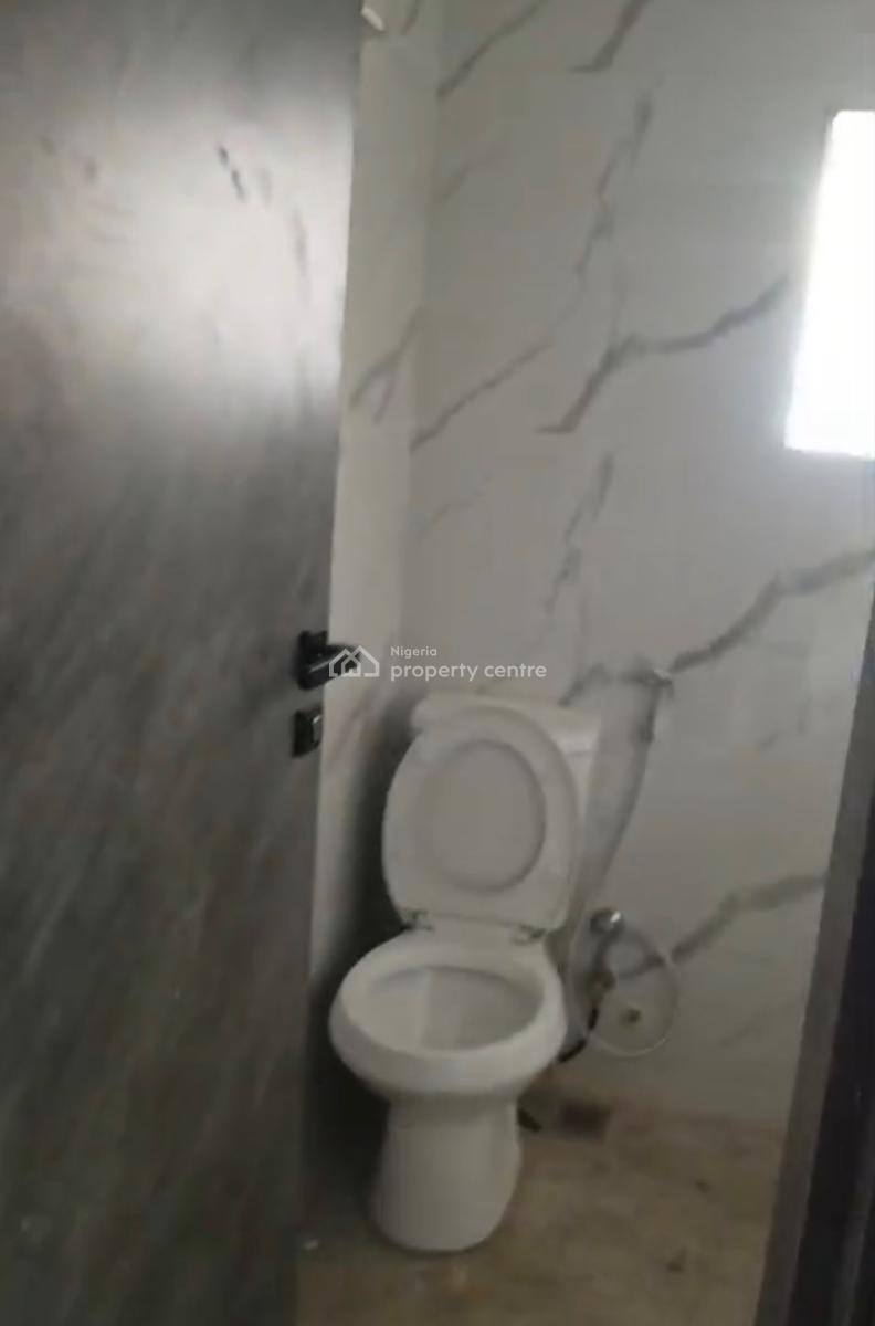 Standard 2 Bedroom Apartment, Area 1, Garki, Abuja, Flat / Apartment for Rent