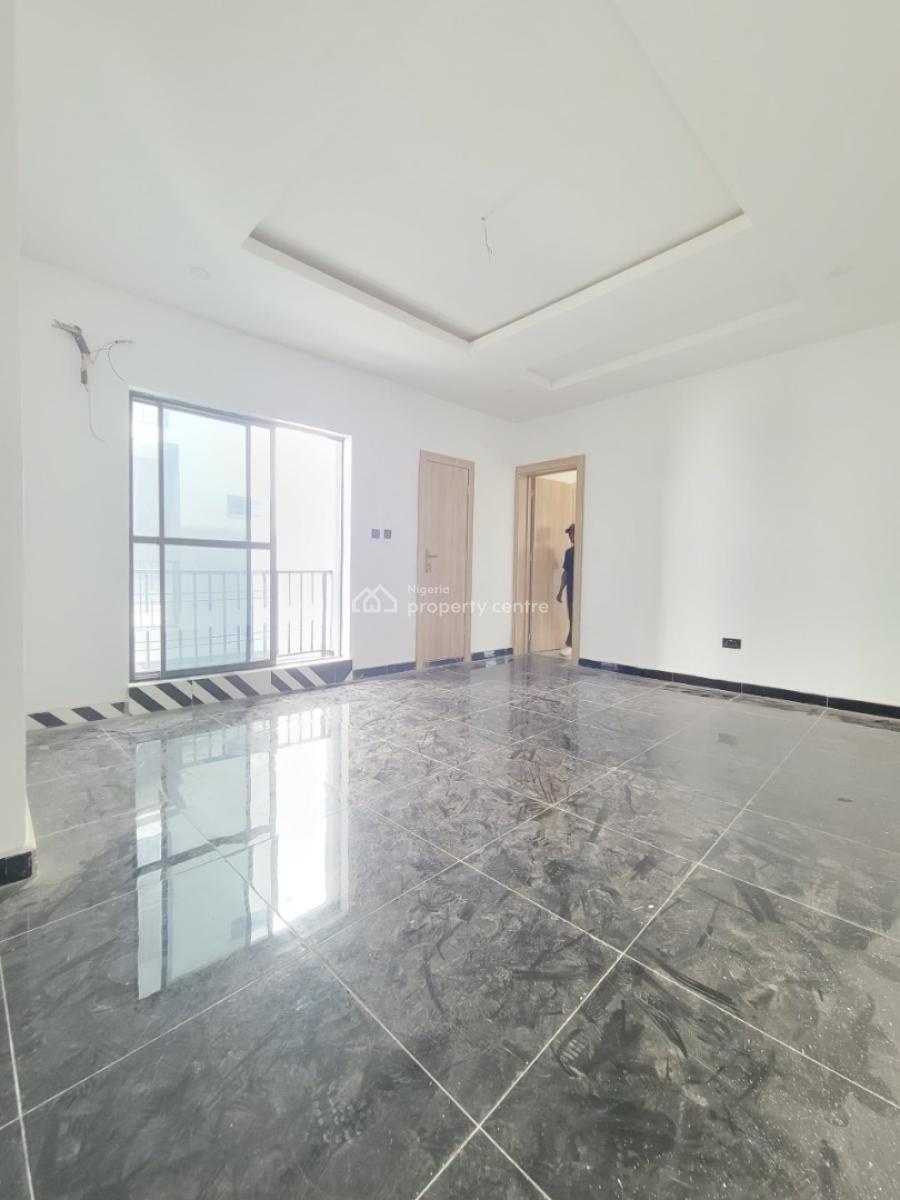 Spacious and Standard 2 Bedroom Apartment, Ologolo, Lekki, Lagos, Flat / Apartment for Rent