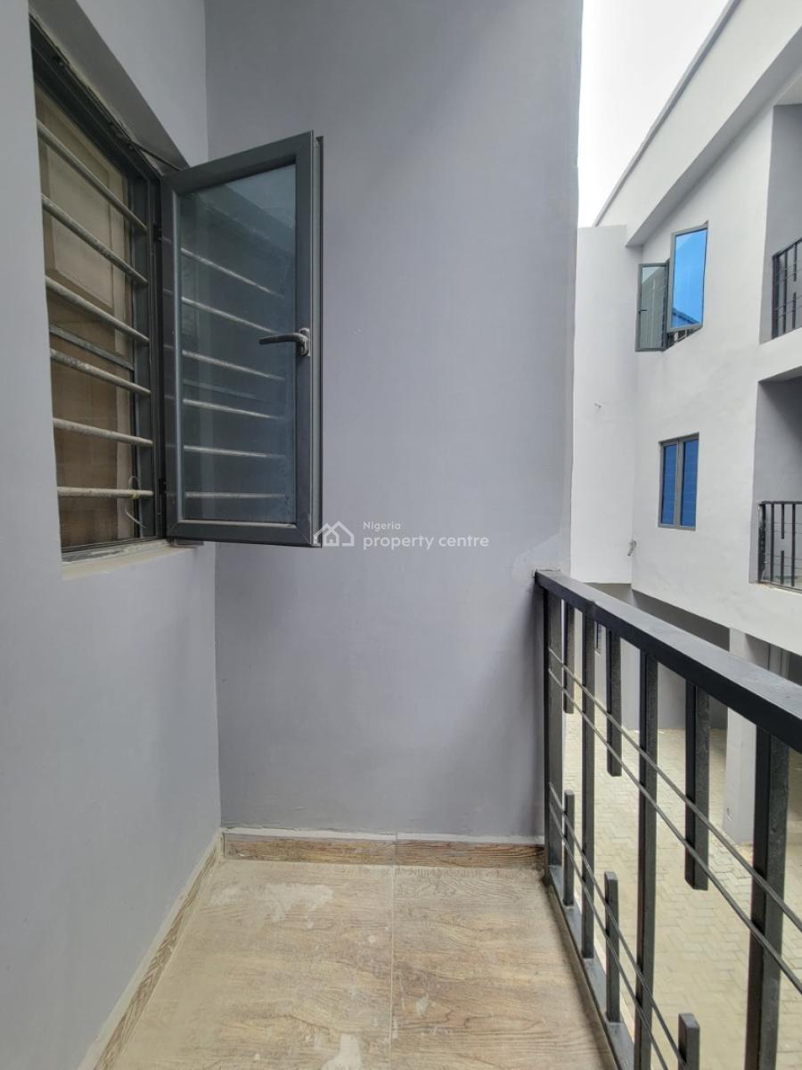 Spacious and Standard 2 Bedroom Apartment, Ologolo, Lekki, Lagos, Flat / Apartment for Rent