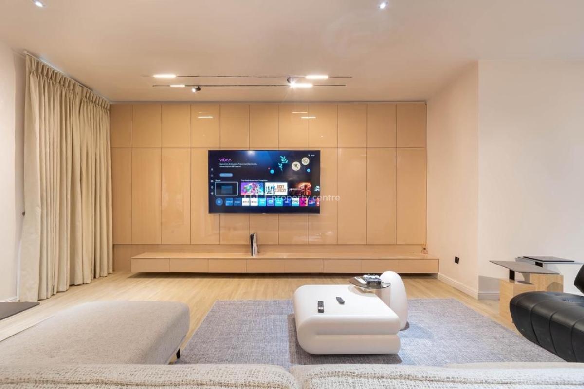 Brand New 3-bedroom Flat Apartment ️., Lekki Phase 1, Lekki, Lagos, Flat / Apartment Short Let