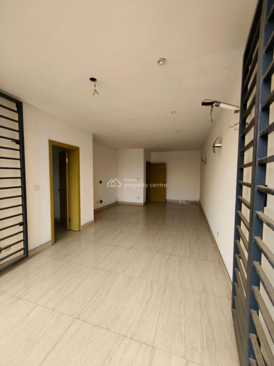 Beautiful Well Renovated 4 Bedroom Townhouse Plus Bq, Chevron, Lekki, Lagos, House for Rent