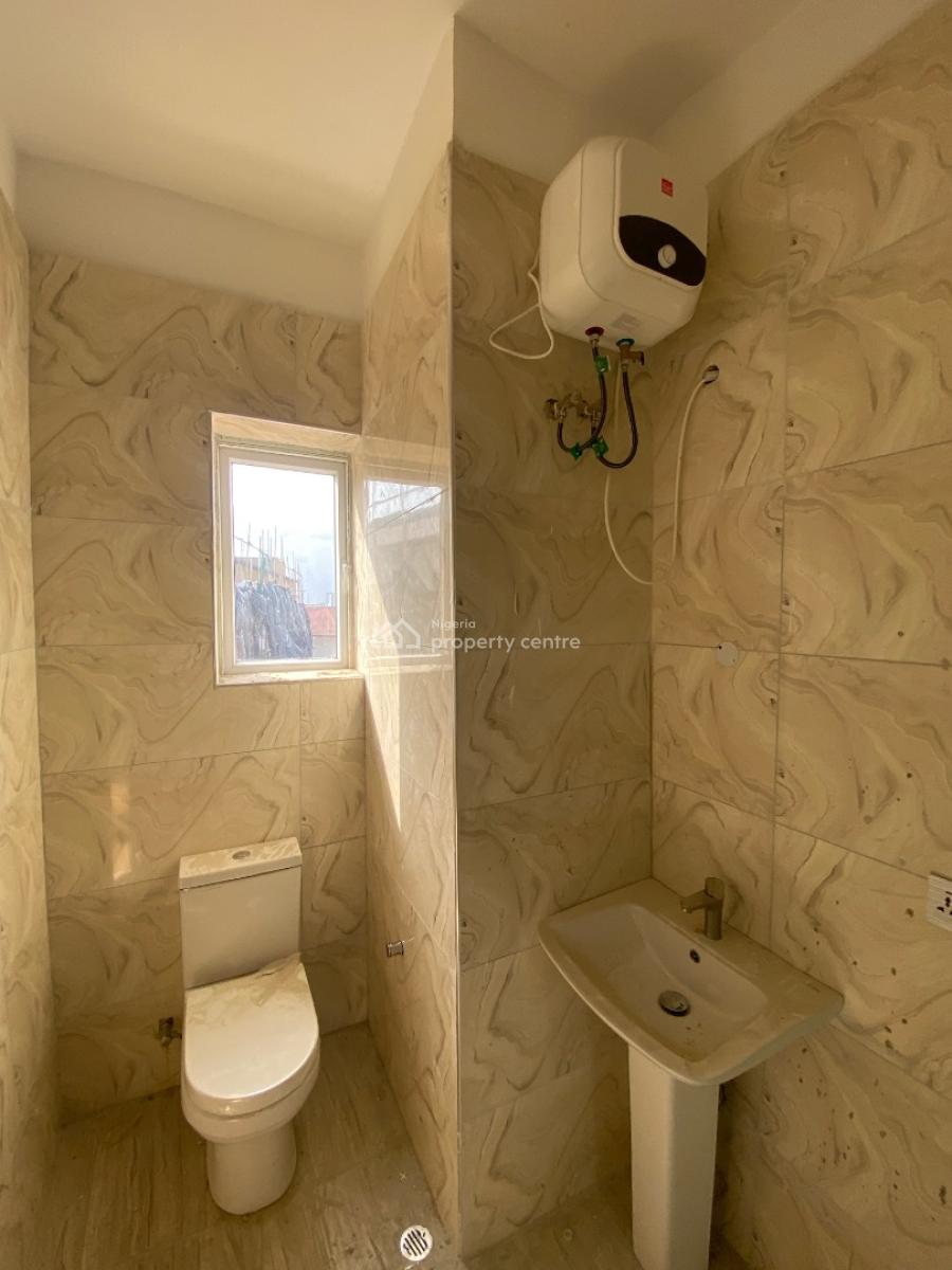 Newly Built 3 Bedroom Maisonette with 1 Bq, Lekki Phase 1, Lekki, Lagos, Block of Flats for Sale