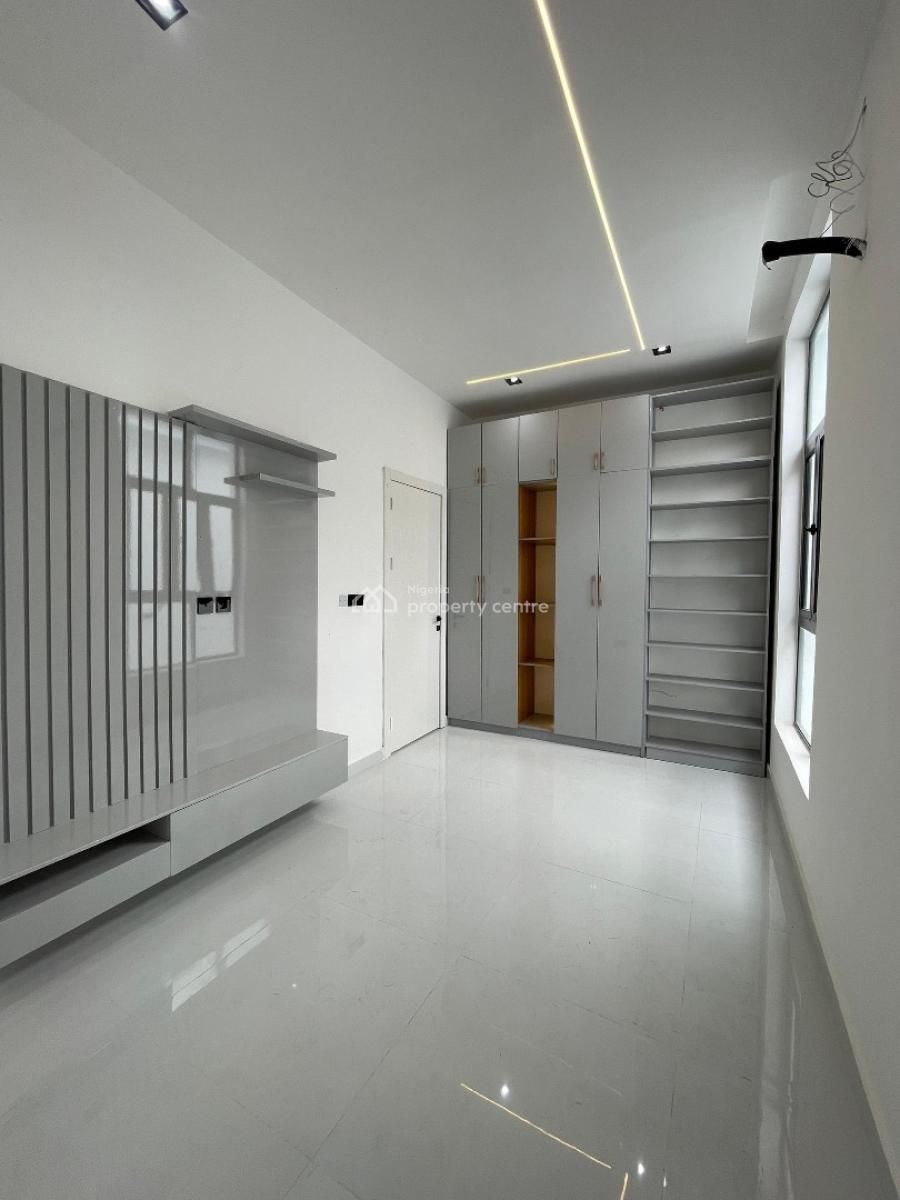 Outstanding Luxury Spacious 5 Bedroom Fully Detached Duplex with Bq an, Ikota, Lekki, Lagos, Detached Duplex for Sale