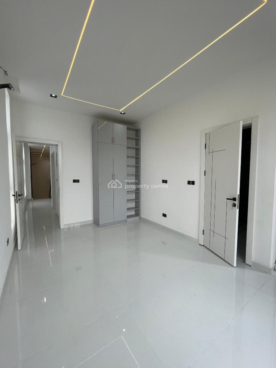 Outstanding Luxury Spacious 5 Bedroom Fully Detached Duplex with Bq an, Ikota, Lekki, Lagos, Detached Duplex for Sale