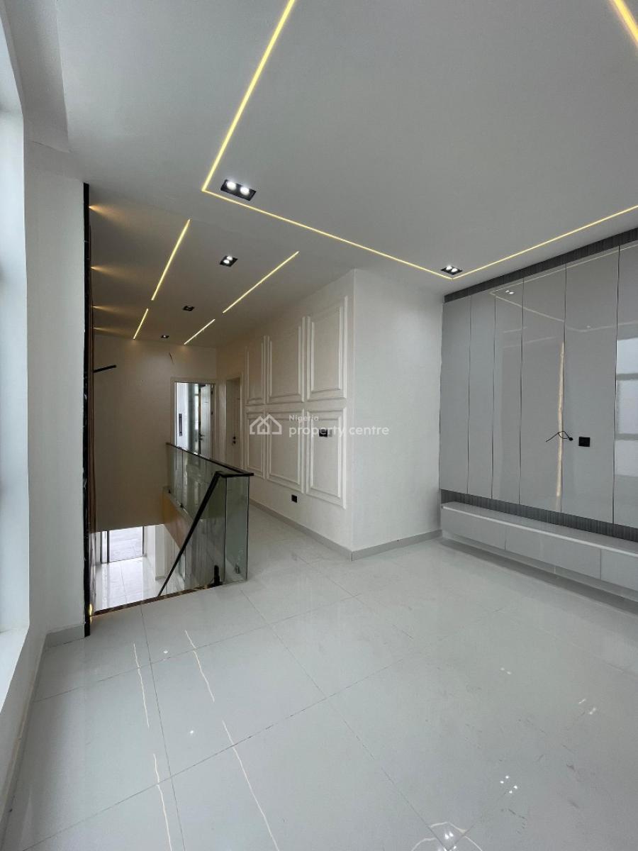 Outstanding Luxury Spacious 5 Bedroom Fully Detached Duplex with Bq an, Ikota, Lekki, Lagos, Detached Duplex for Sale