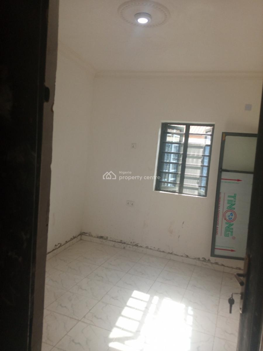 Newly Built Spacious Room Self Contain with Modern Finishing, Off Apata, Shomolu, Lagos, Self Contain (single Rooms) for Rent