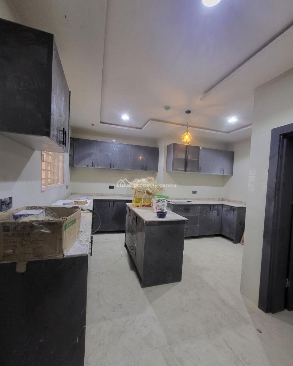 Luxurious Massive Brand New 3 Bedroom Flat with Bq, Shafa Fuel Station, Wuye, Abuja, Flat / Apartment for Rent