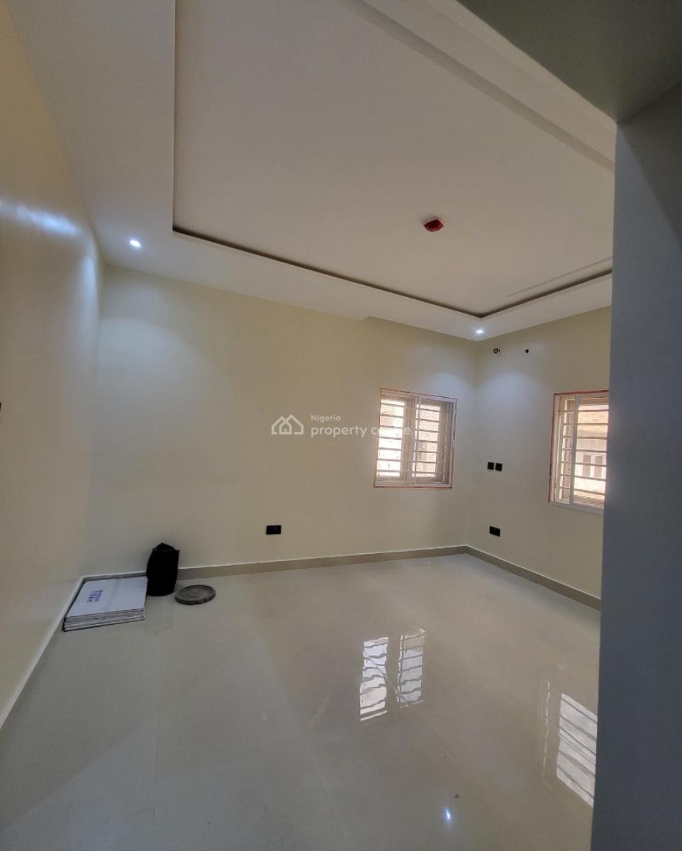 Luxurious Massive Brand New 3 Bedroom Flat with Bq, Shafa Fuel Station, Wuye, Abuja, Flat / Apartment for Rent