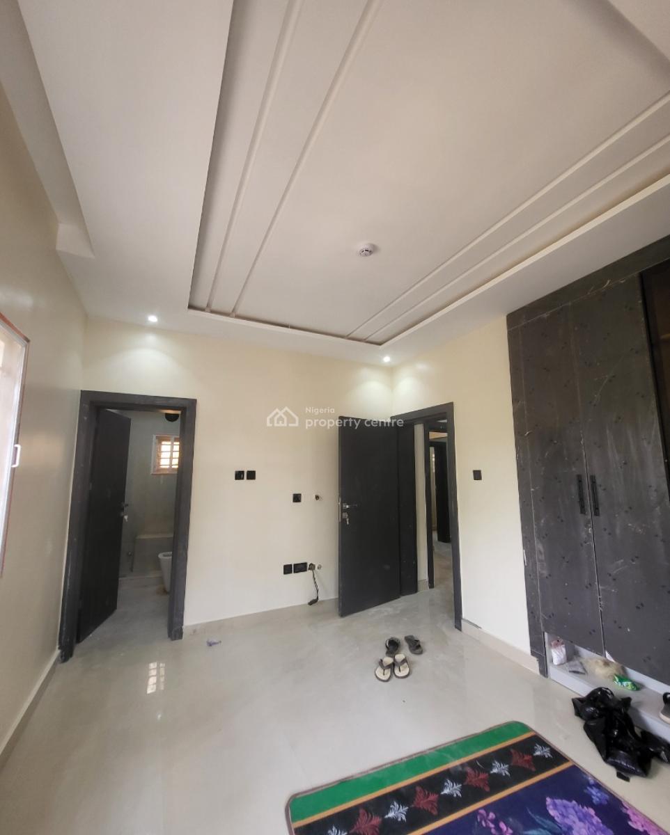 Luxurious Massive Brand New 3 Bedroom Flat with Bq, Shafa Fuel Station, Wuye, Abuja, Flat / Apartment for Rent