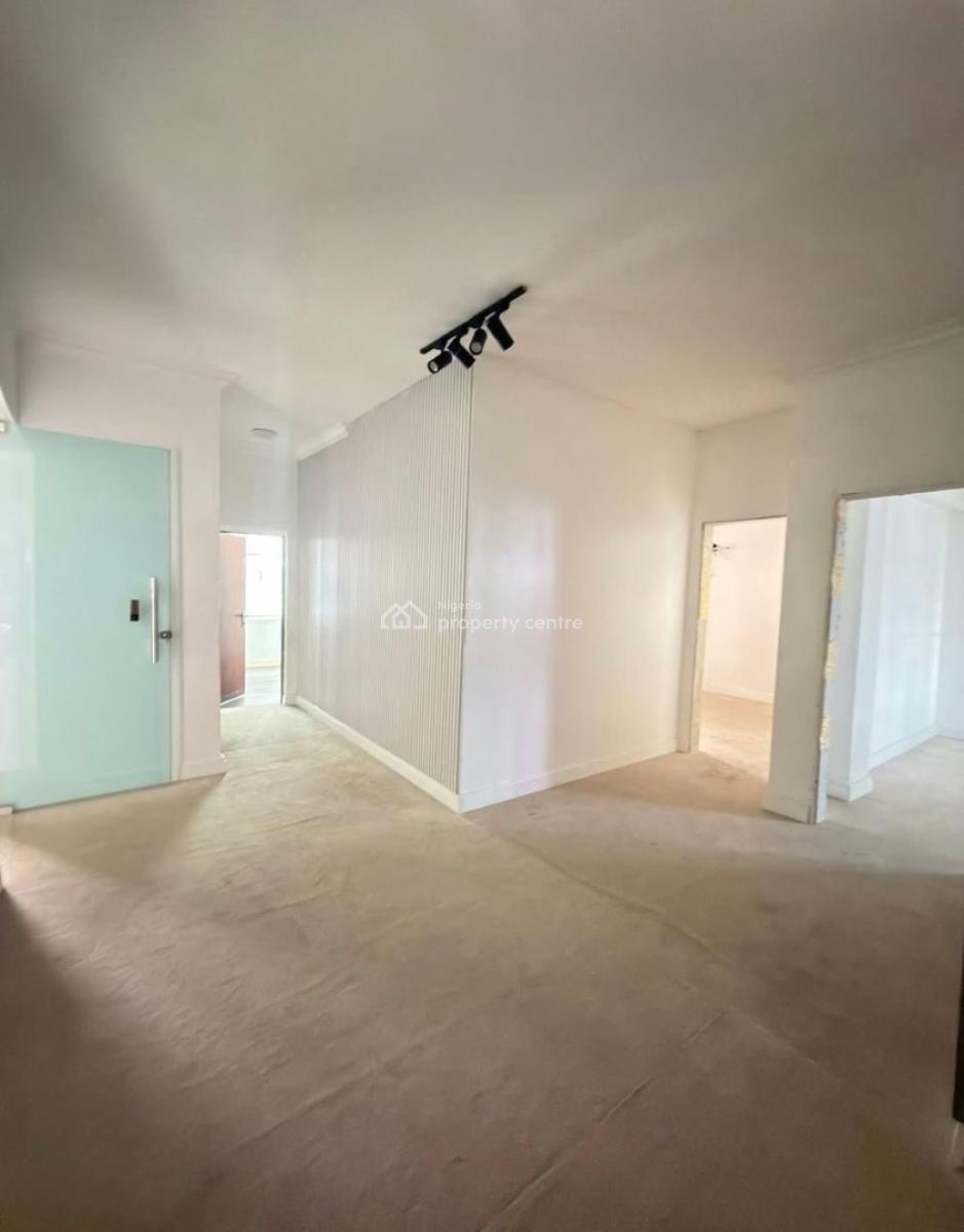 𝐌𝐀𝐈𝐍𝐓𝐀𝐈𝐍𝐄𝐃 4 𝐁𝐄𝐃𝐑𝐎𝐎𝐌 𝐓𝐄𝐑𝐑𝐀𝐂𝐄 𝐃𝐔𝐏𝐋𝐄, Lekki Phase 1, Lekki, Lagos, Terraced Duplex for Rent