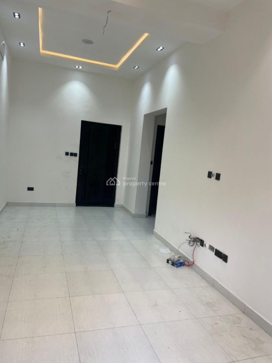 Newly Built 2-bedroom Serviced Apartment + B.q and Good Facilities, Off Freedom Way, Lekki Phase 1, Lekki, Lagos, Flat / Apartment for Rent