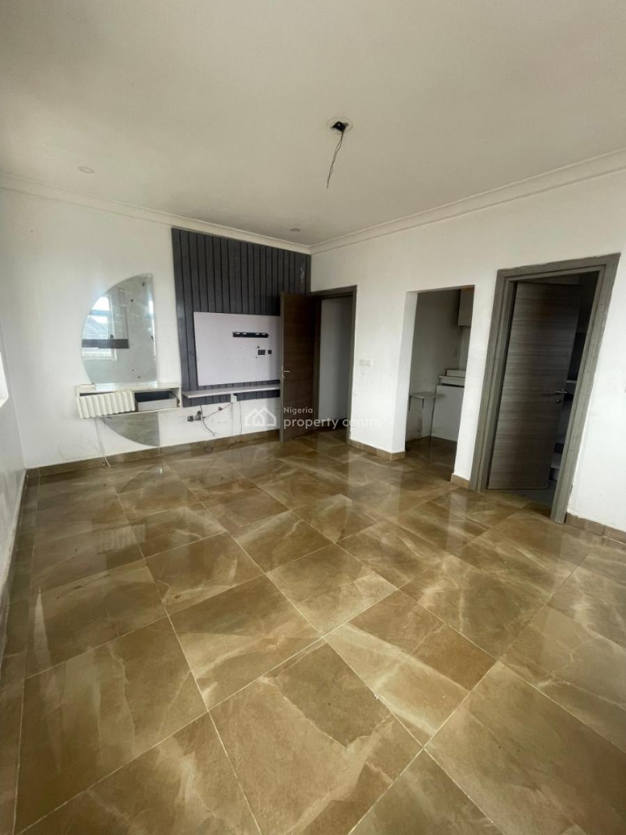 Spacious Room Self Contain Upstairs, Chevyview Estate, Chevron, Lekki, Lagos, Self Contain (single Rooms) for Rent