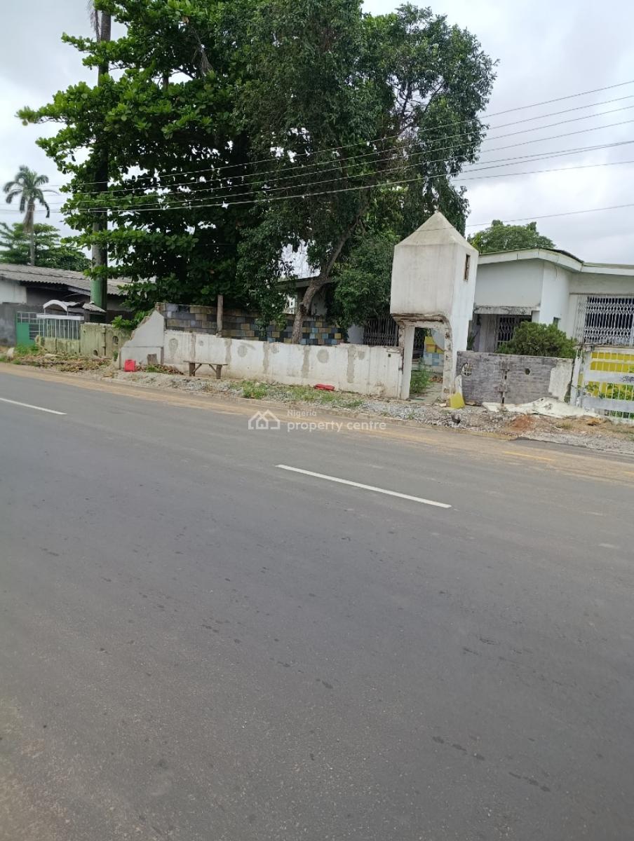 1300sqm of Land with Demolishable Structures, Adeyi, Old Bodija, Ibadan, Oyo, Mixed-use Land for Sale