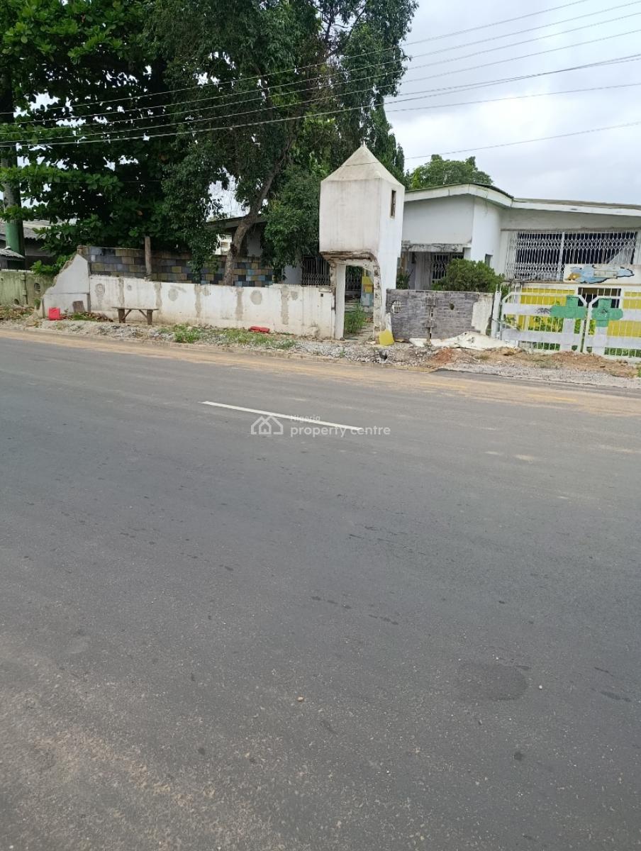 1300sqm of Land with Demolishable Structures, Adeyi, Old Bodija, Ibadan, Oyo, Mixed-use Land for Sale