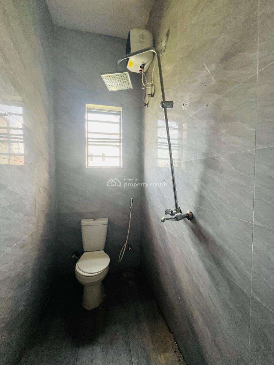 Well Built 2 Bedroom Apartment, Chevron, Lekki, Lagos, Flat / Apartment for Rent