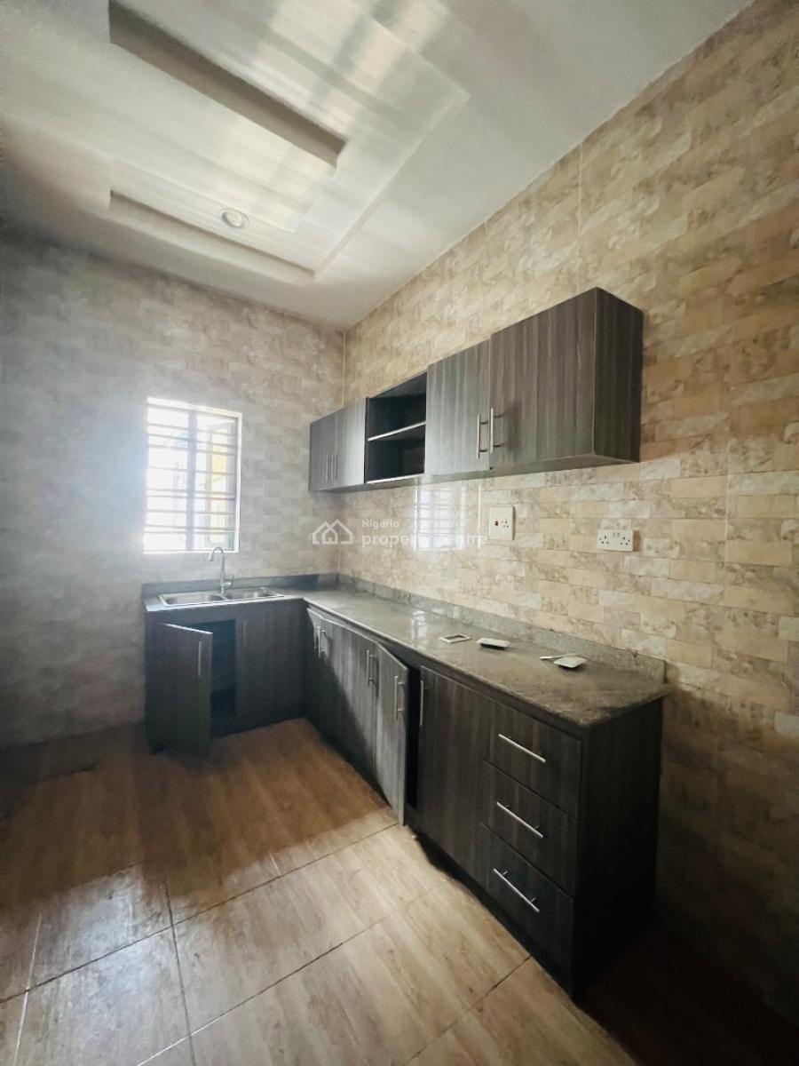 Well Built 2 Bedroom Apartment, Chevron, Lekki, Lagos, Flat / Apartment for Rent