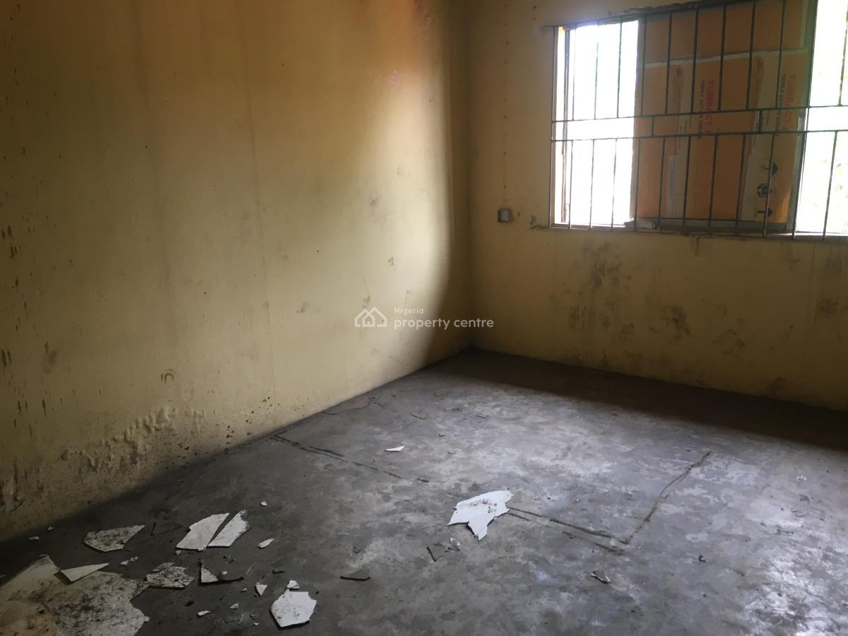 Healthy 4 Bedroom Semi Detached Duplex, Beach Road, Ebute, Ikorodu, Lagos, Office Space for Rent