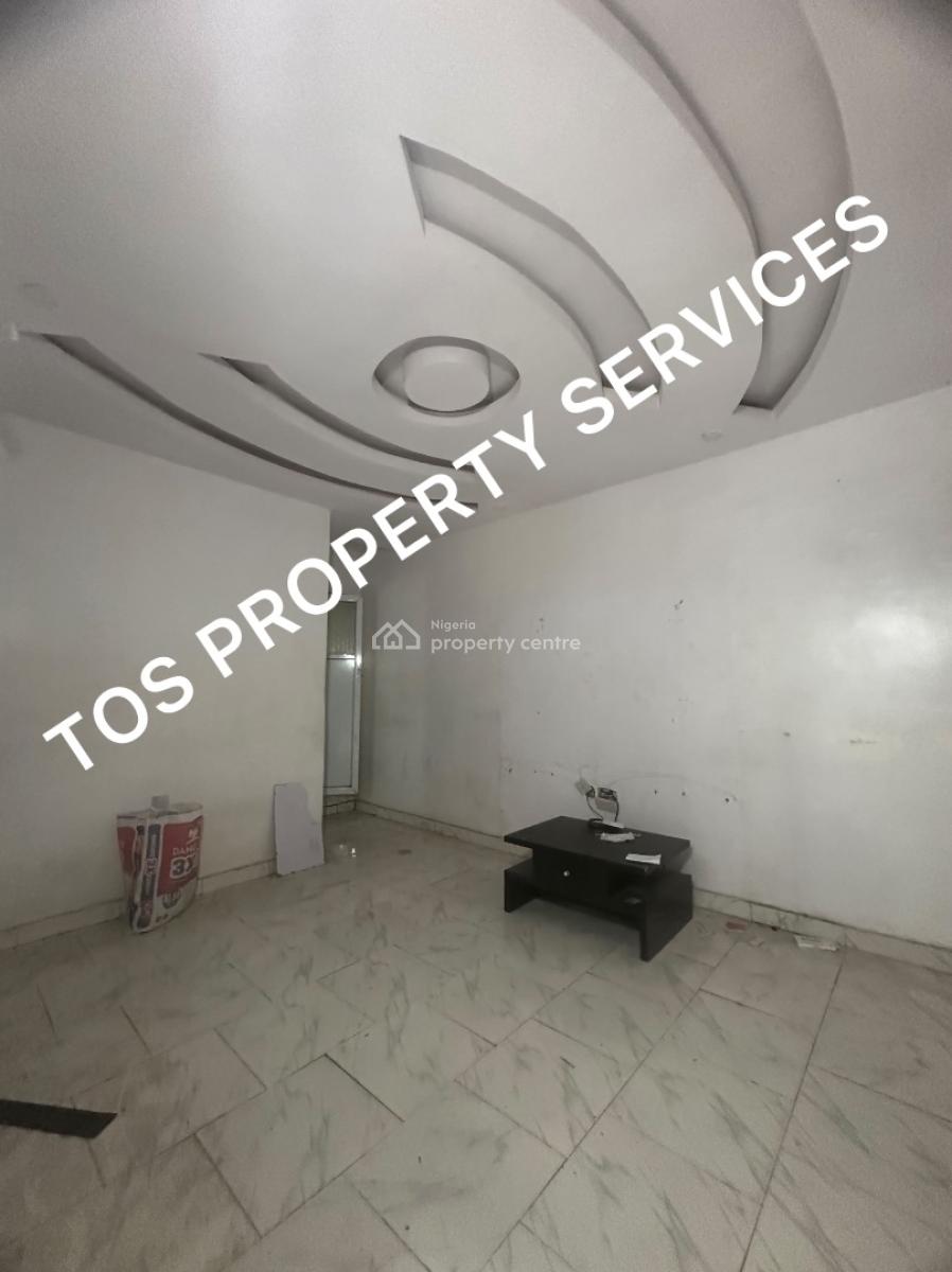 Nice Miniflat + Balcony, 2 Toilets, Car Park, Alagomeji, Yaba, Lagos, Mini Flat (room and Parlour) for Rent