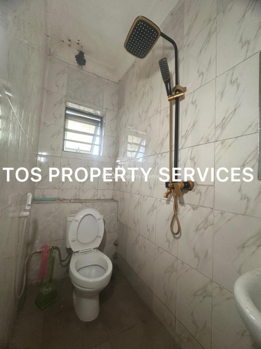 Nice Miniflat + Balcony, 2 Toilets, Car Park, Alagomeji, Yaba, Lagos, Mini Flat (room and Parlour) for Rent