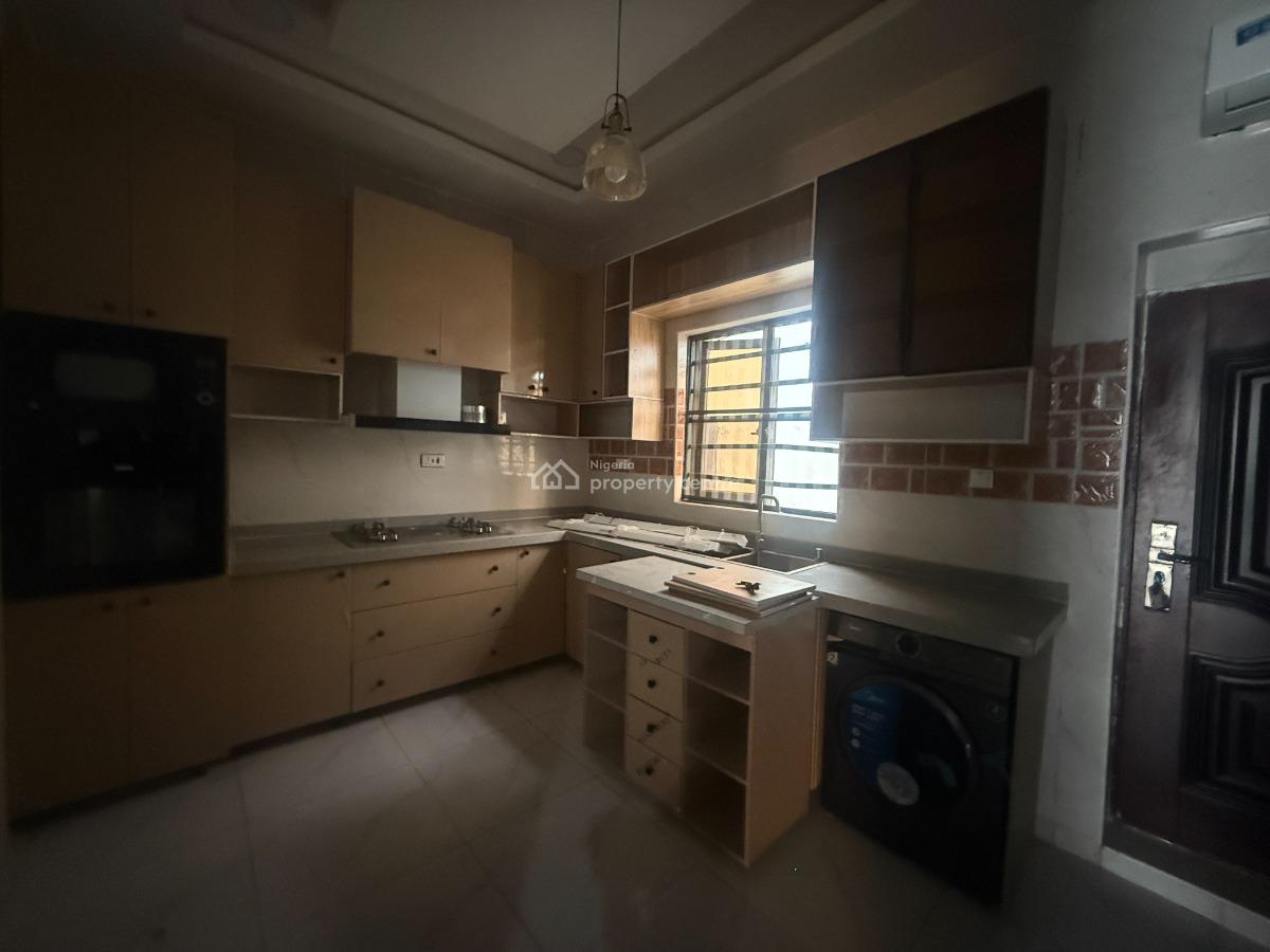 4 Bedroom Terraced Duplex Available, Lekki Phase 2, Lekki, Lagos, Terraced Duplex for Sale