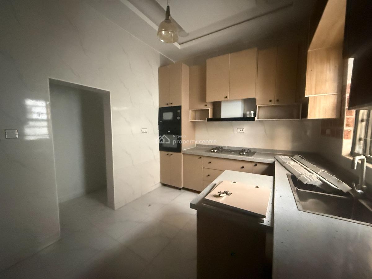 4 Bedroom Terraced Duplex Available, Lekki Phase 2, Lekki, Lagos, Terraced Duplex for Sale