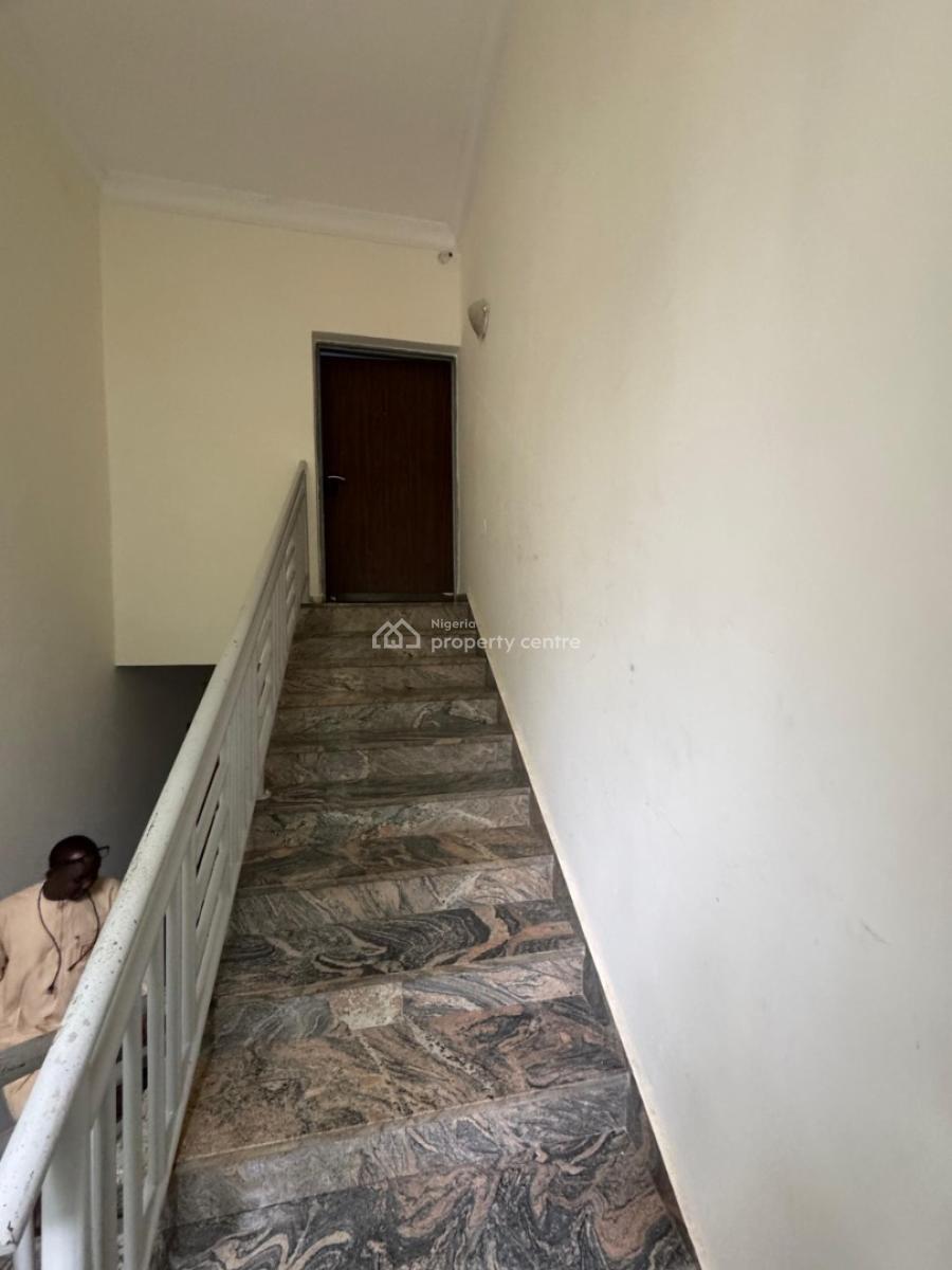 Spacious 6 Bedroom Duplex with 3 Bedroom Guest Chalet Asokoro, Asokoro District, Abuja, Detached Duplex for Rent