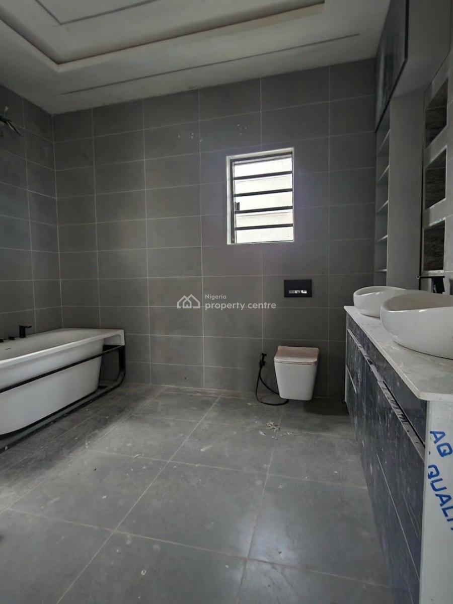 3 Bedroom Terrace Duplex, Surulere, Lagos, House for Sale