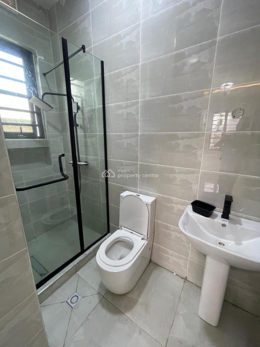 3 Bedroom with Bq, Off Hakeem Dickson Estate, Lekki Phase 1, Lekki, Lagos, Flat / Apartment for Rent