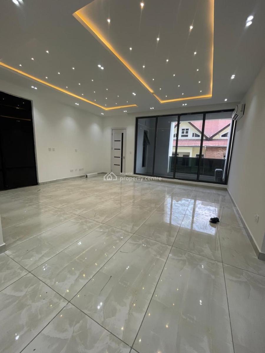 3 Bedroom with Bq, Off Hakeem Dickson Estate, Lekki Phase 1, Lekki, Lagos, Flat / Apartment for Rent