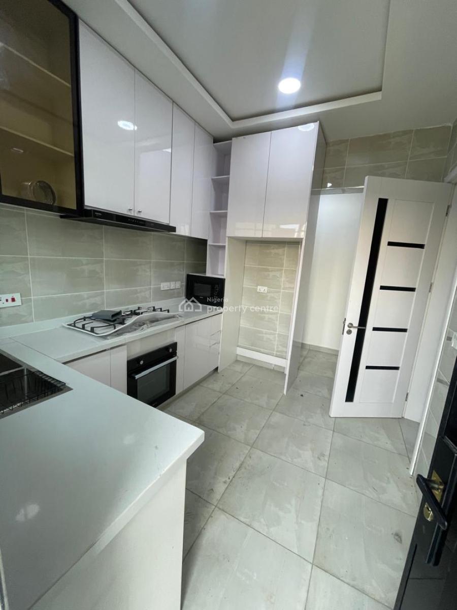 3 Bedroom with Bq, Off Hakeem Dickson Estate, Lekki Phase 1, Lekki, Lagos, Flat / Apartment for Rent