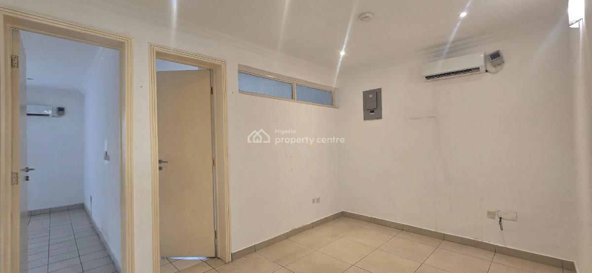 Luxury 4 Bedroom Terrace + Staff Room & Garage, Banana Island, Ikoyi, Lagos, Terraced Duplex for Rent